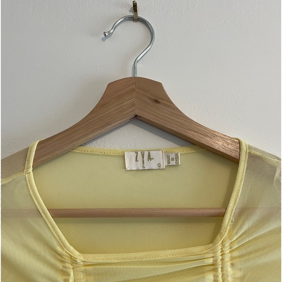 SOLD ON DEPOP- Cute yellow mesh top with belle sleeves, only worn once! - Picture 2 of 2